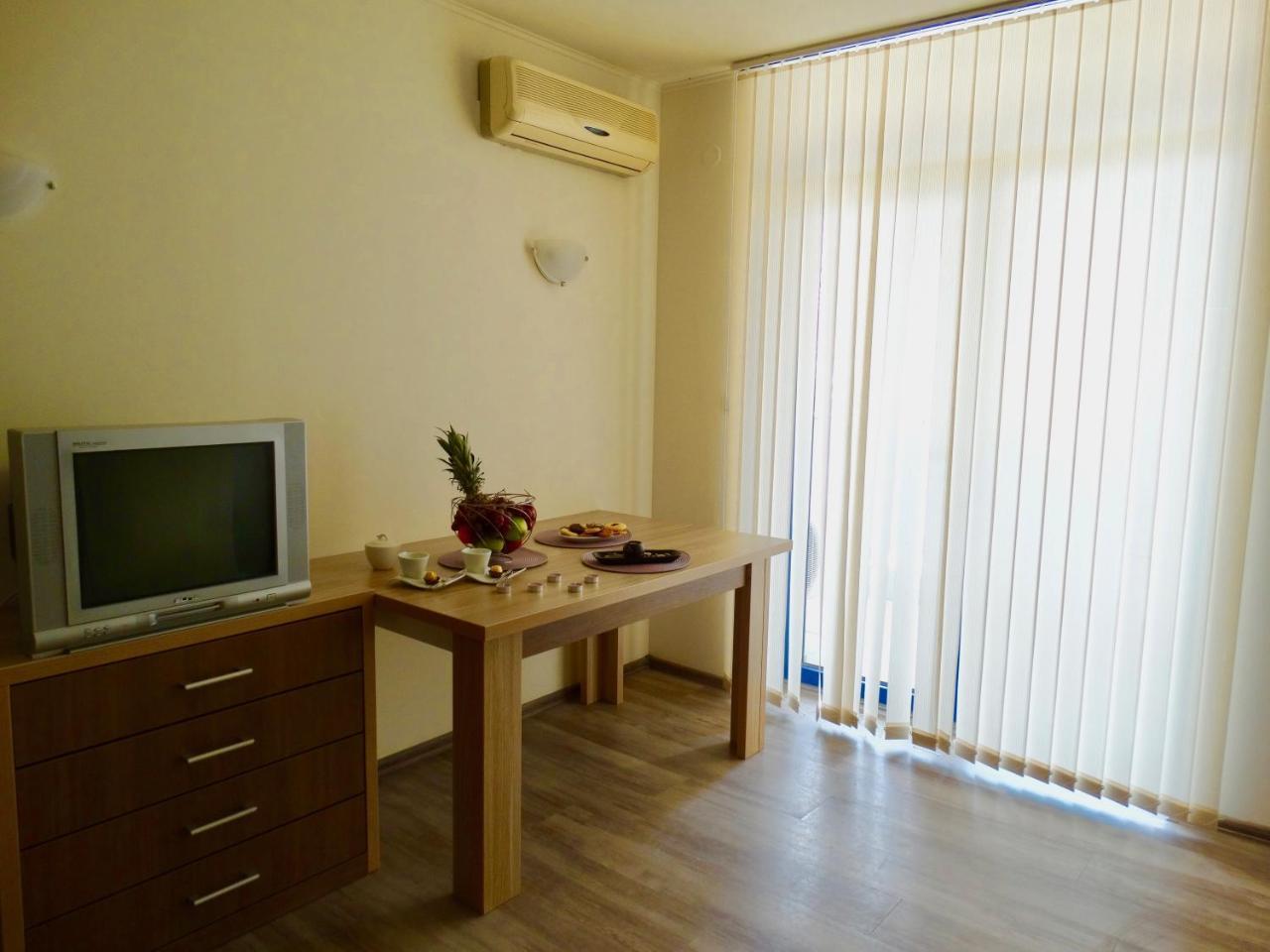 Rainbow 1 Holiday Complex Sunny Beach Exterior photo